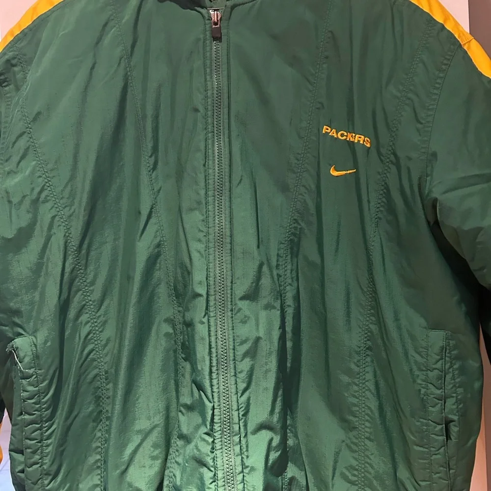Nike Men's Green Bay Packers Vintage Puffer Jacket Full Zip Green Yellow Size L - Picture 11 of 11